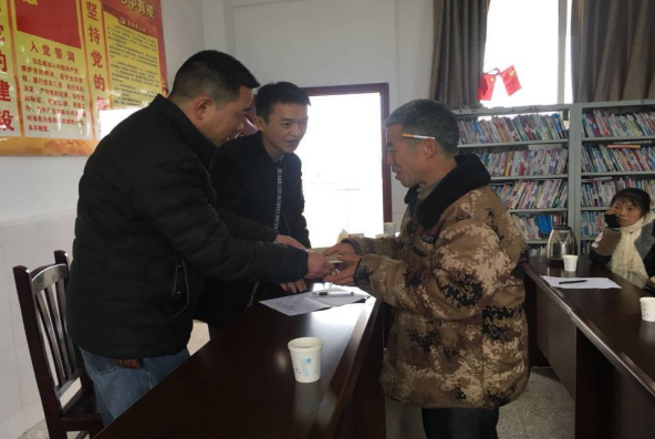 寒冬送暖，臘月傳情
