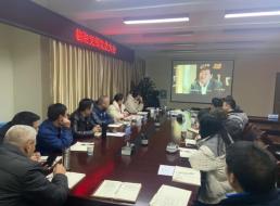 集團公司黨委委員、副總經(jīng)理劉林參加 臨港支部組織生活會(huì )