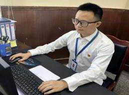 《榜樣在身邊》系列報道——羅林、饒錫兵 不用揚鞭自?shī)^蹄 人生逐夢(mèng)正當時(shí)